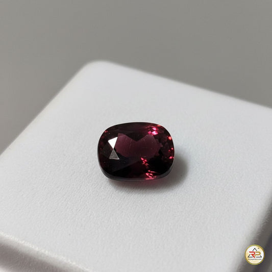 3.25 Ratti Garnet Stone With Lab Certificate,Body Weight=30 - 40 kg