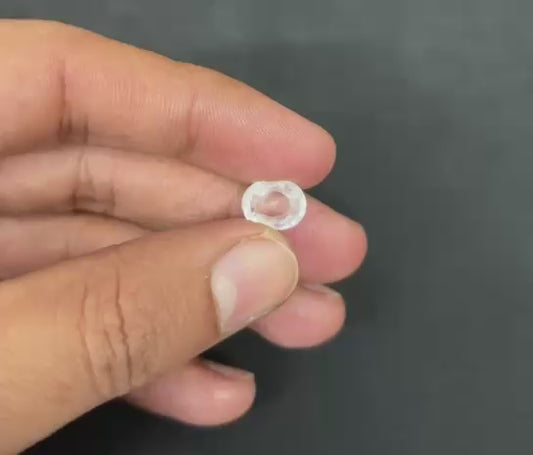 3.25 Ratti White Zircon With Lab Certificate,Body Weight=30 - 40 kg